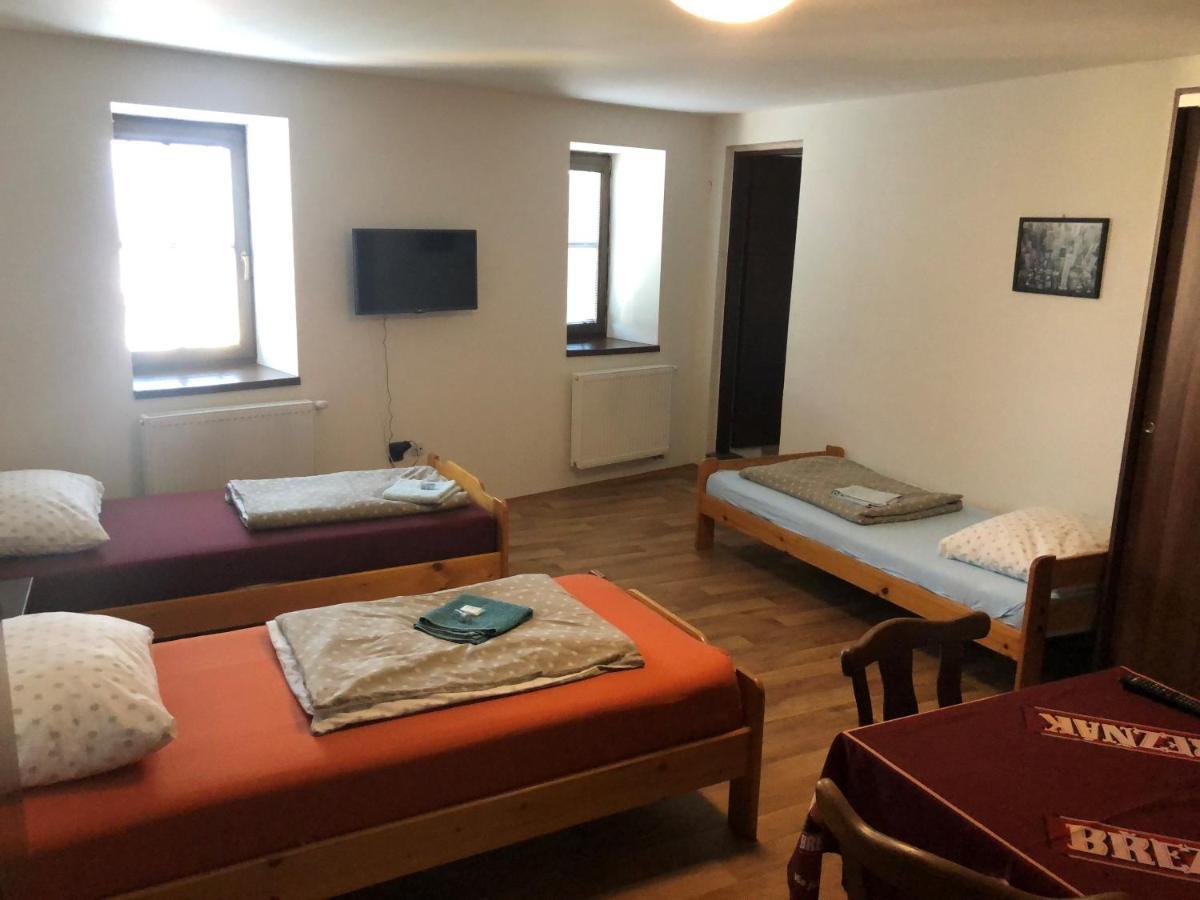 Restaurace U Kostela Hotel Marianske Radcice Екстериор снимка