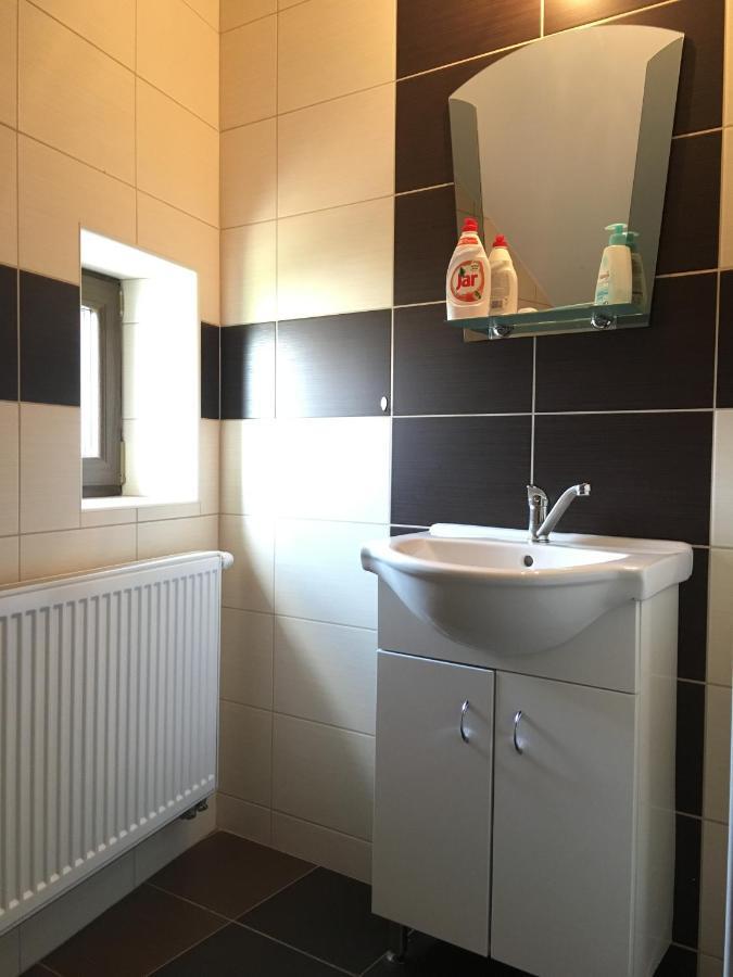 Restaurace U Kostela Hotel Marianske Radcice Екстериор снимка