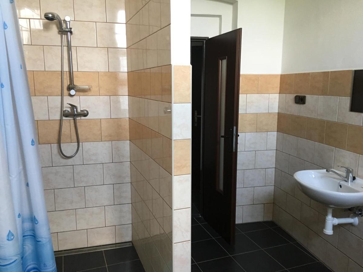 Restaurace U Kostela Hotel Marianske Radcice Екстериор снимка